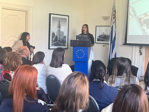 Mujeres en Escena: liderazgo, oratoria y networking. Un evento de la Delegación de la UE en Uruguay, organizado por Brava.